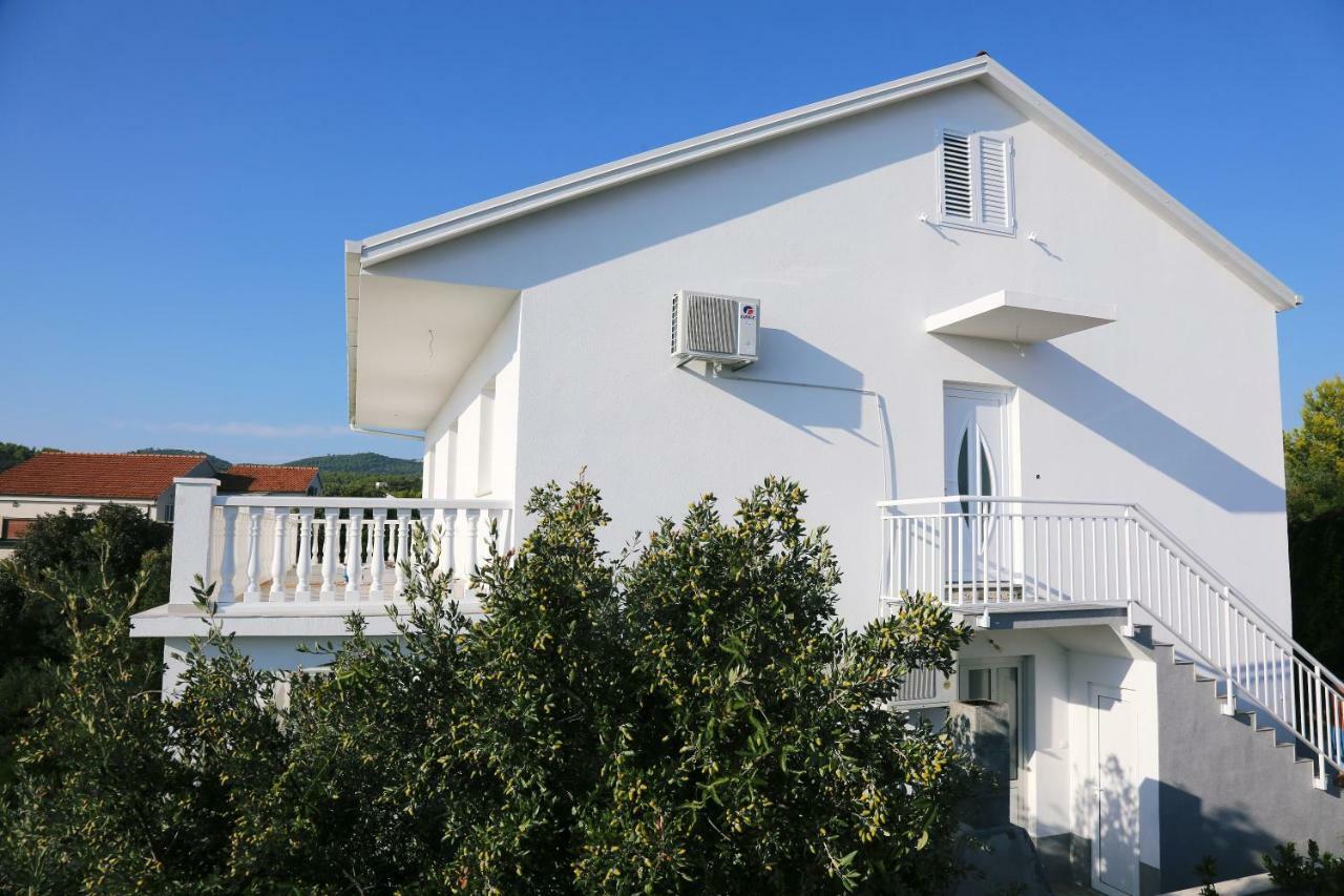 Apartments Tonia Br. 1 Zavalatica Luaran gambar