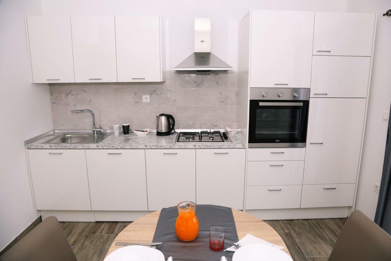 Apartments Tonia Br. 1 Zavalatica Luaran gambar