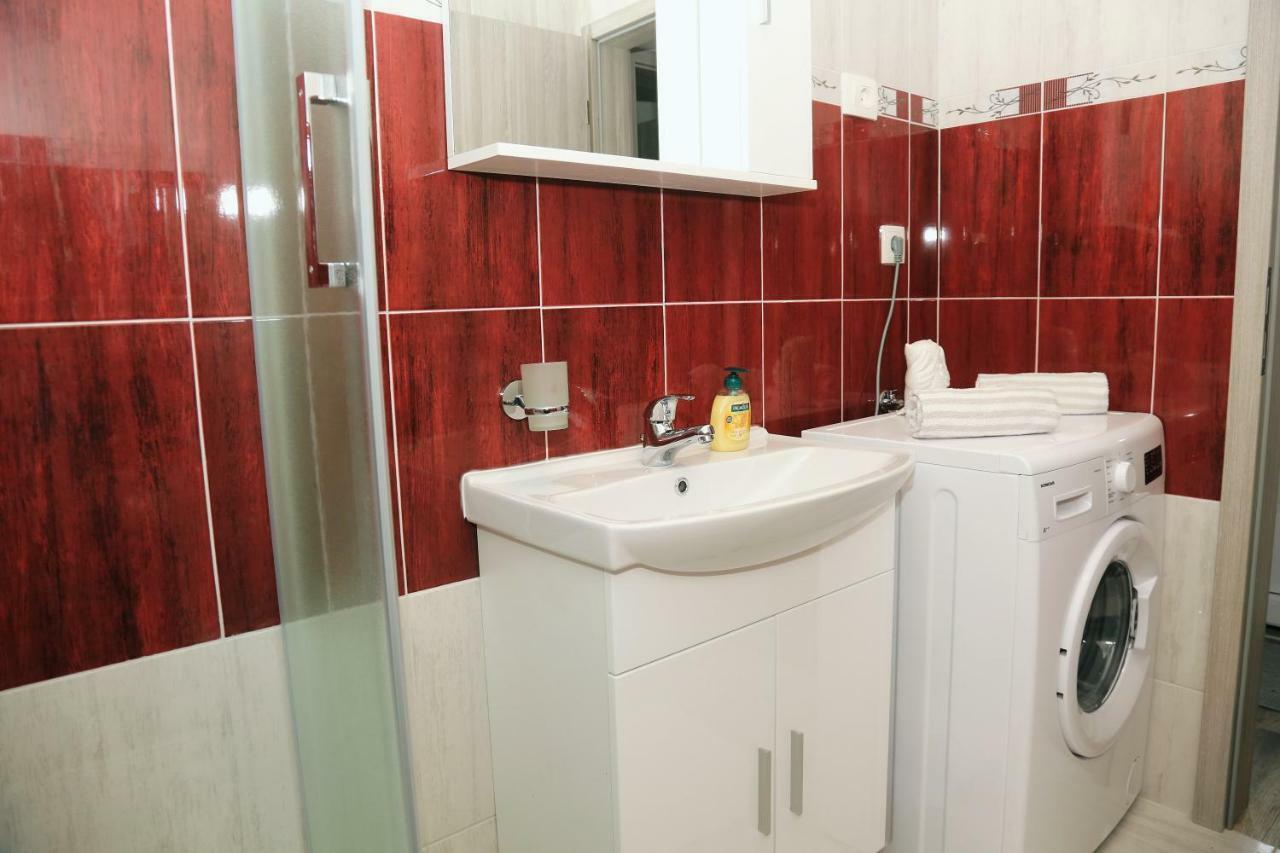 Apartments Tonia Br. 1 Zavalatica Luaran gambar