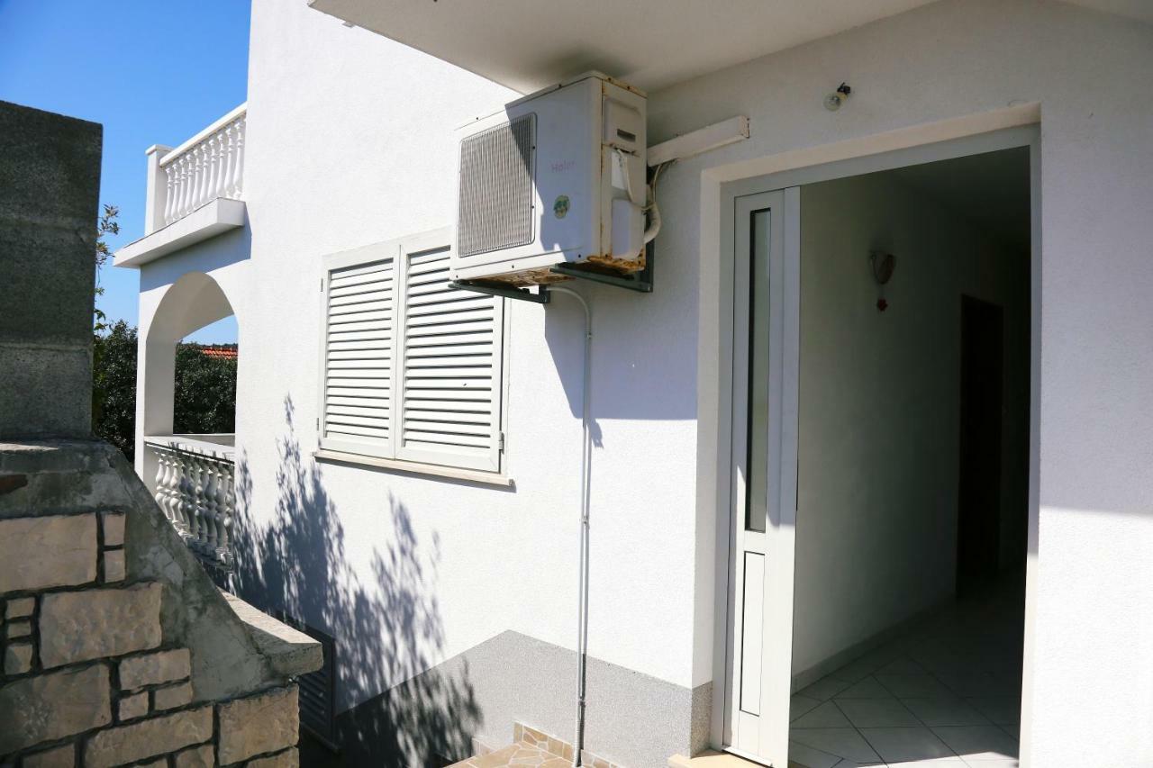 Apartments Tonia Br. 1 Zavalatica Luaran gambar